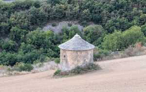 Pigeonnier de Lagarde (XIII ème siècle)